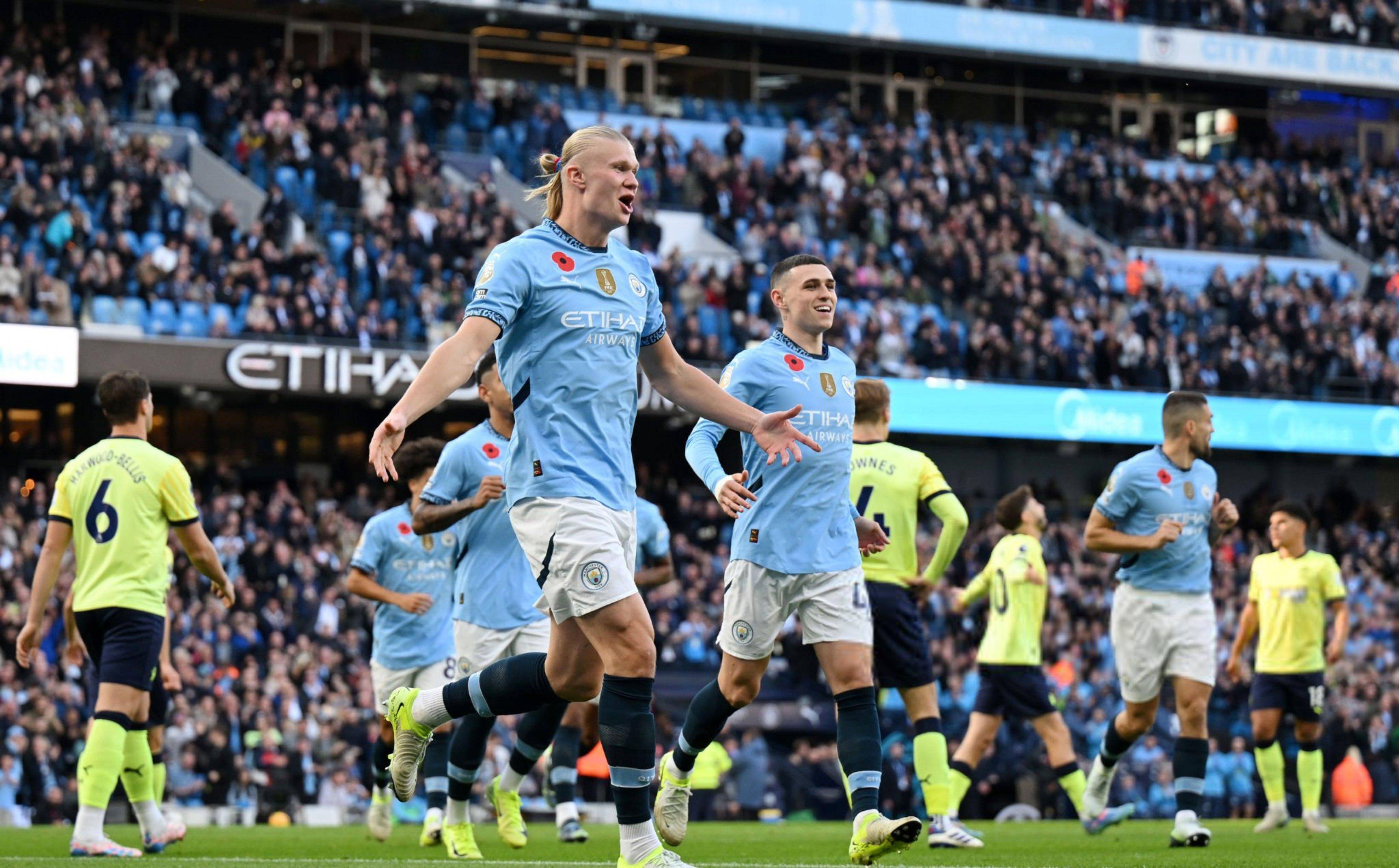 关于曼城在近期英格兰足球赛事中实力强势的信息