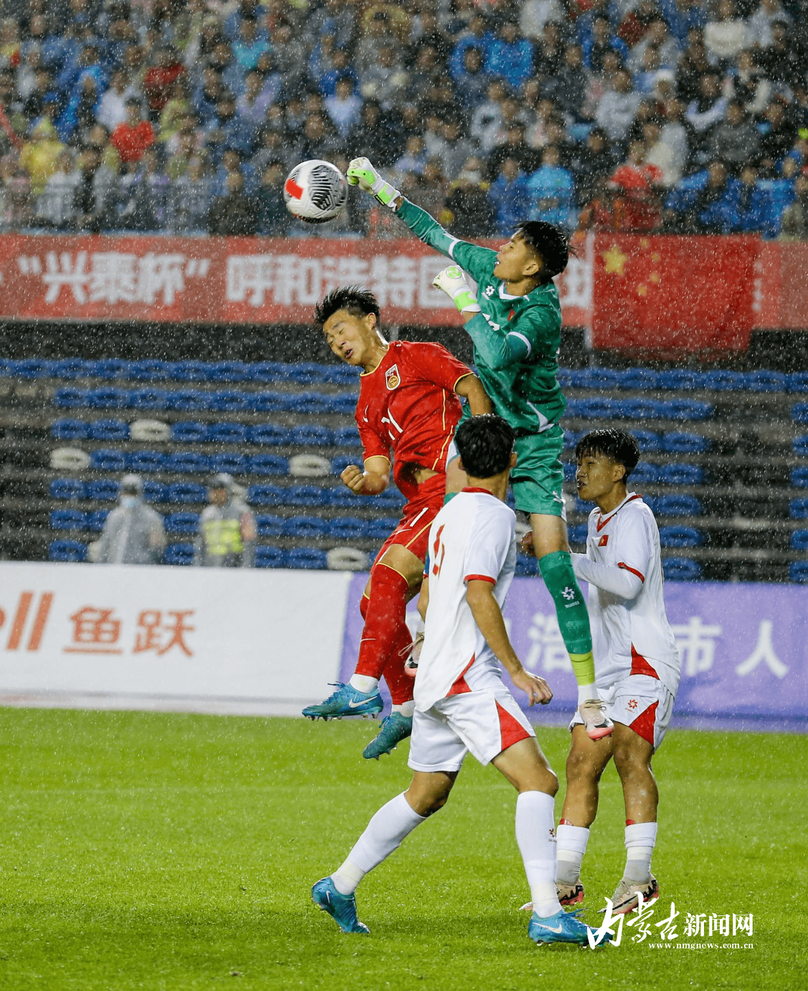 九游在线登录-越南队状态火爆，轻松击败对手